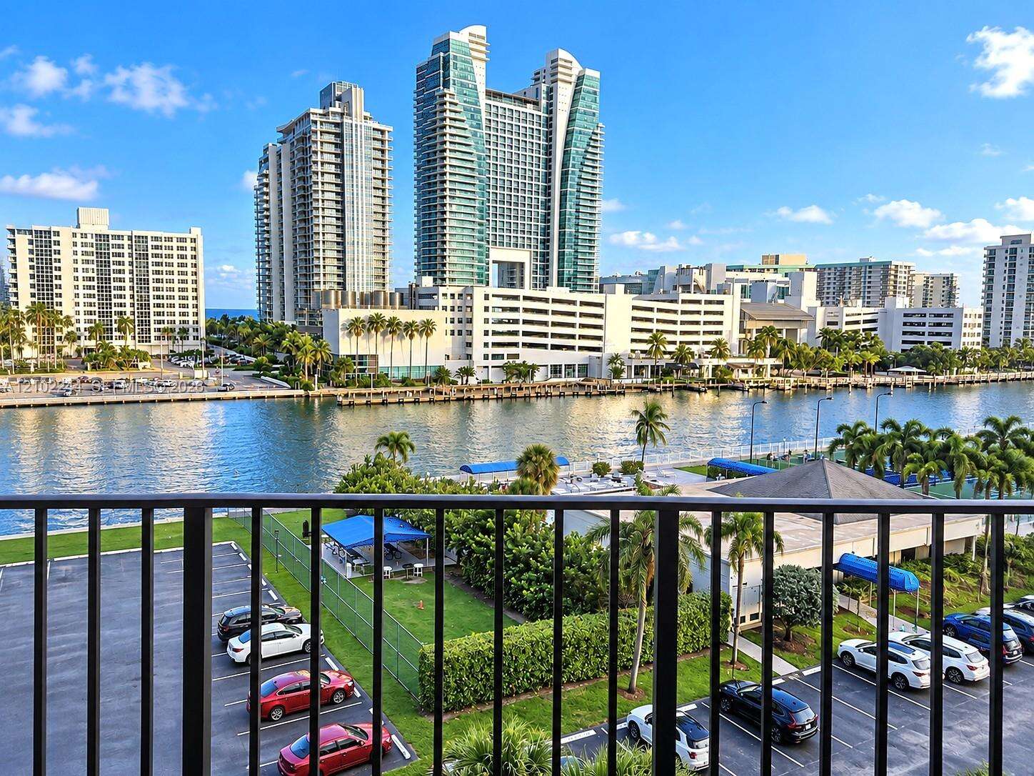 The Towers Of Oceanview South | Unit #722 Unit #722 | Picture 6