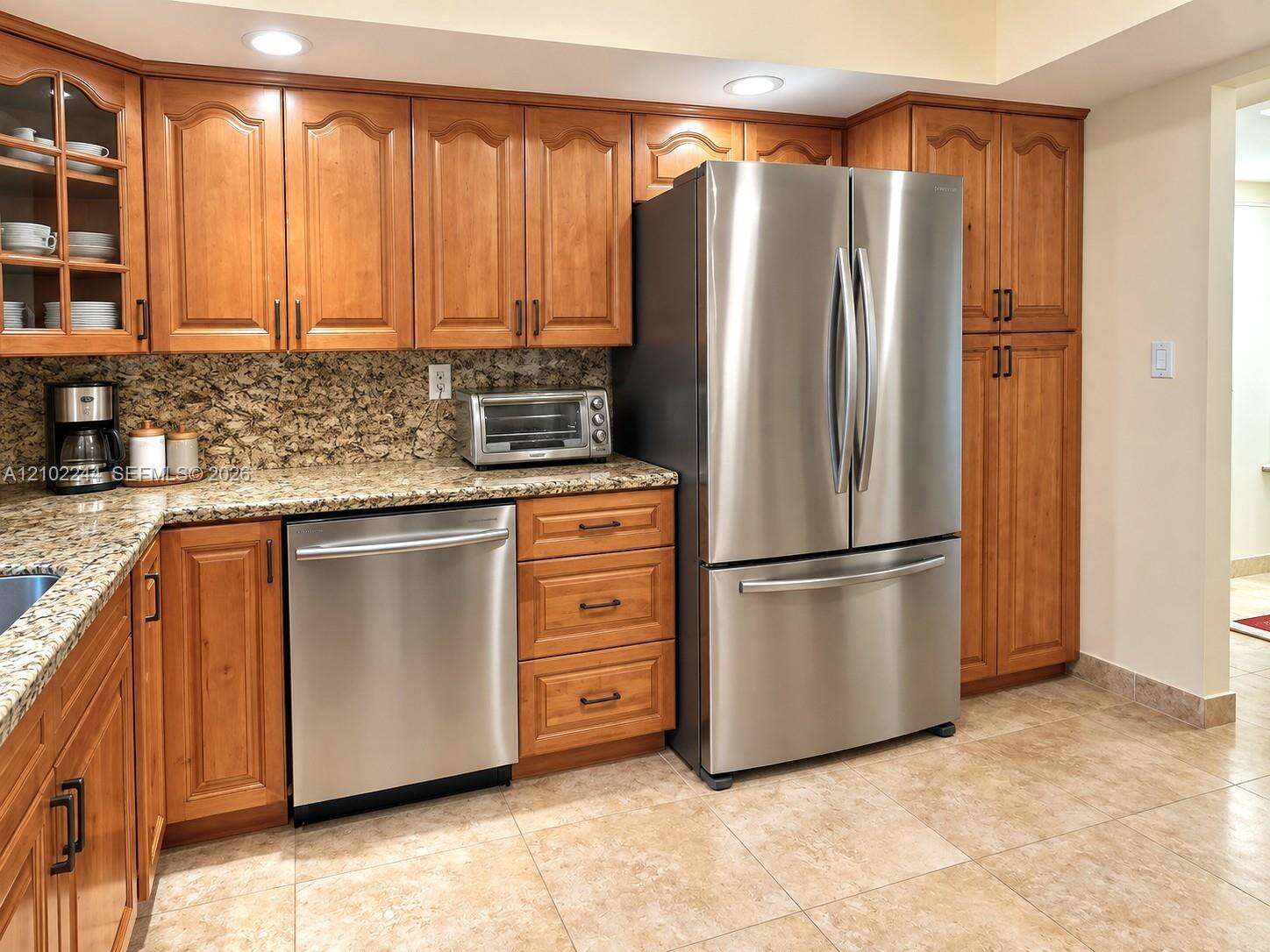 The Towers Of Oceanview South | Unit #722 Unit #722 | Picture 8