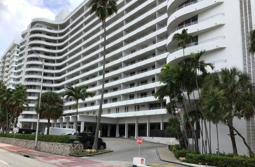 Oceanside Plaza | Unit #15P Unit #15P | Picture 1