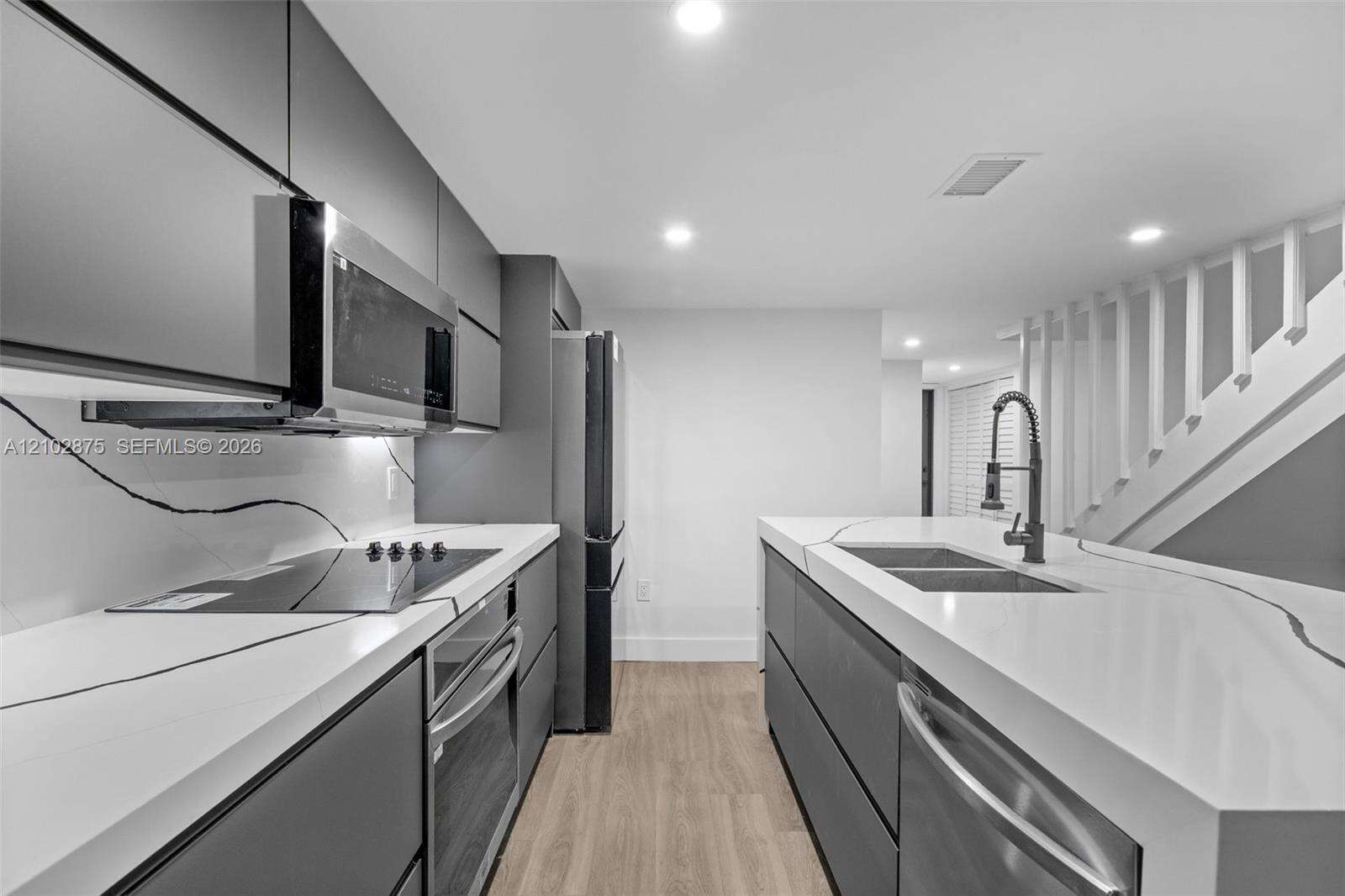 Harbour Club Villas Condo Townhouse 3 6 | Unit #3-6 Unit #3-6 | Picture 14