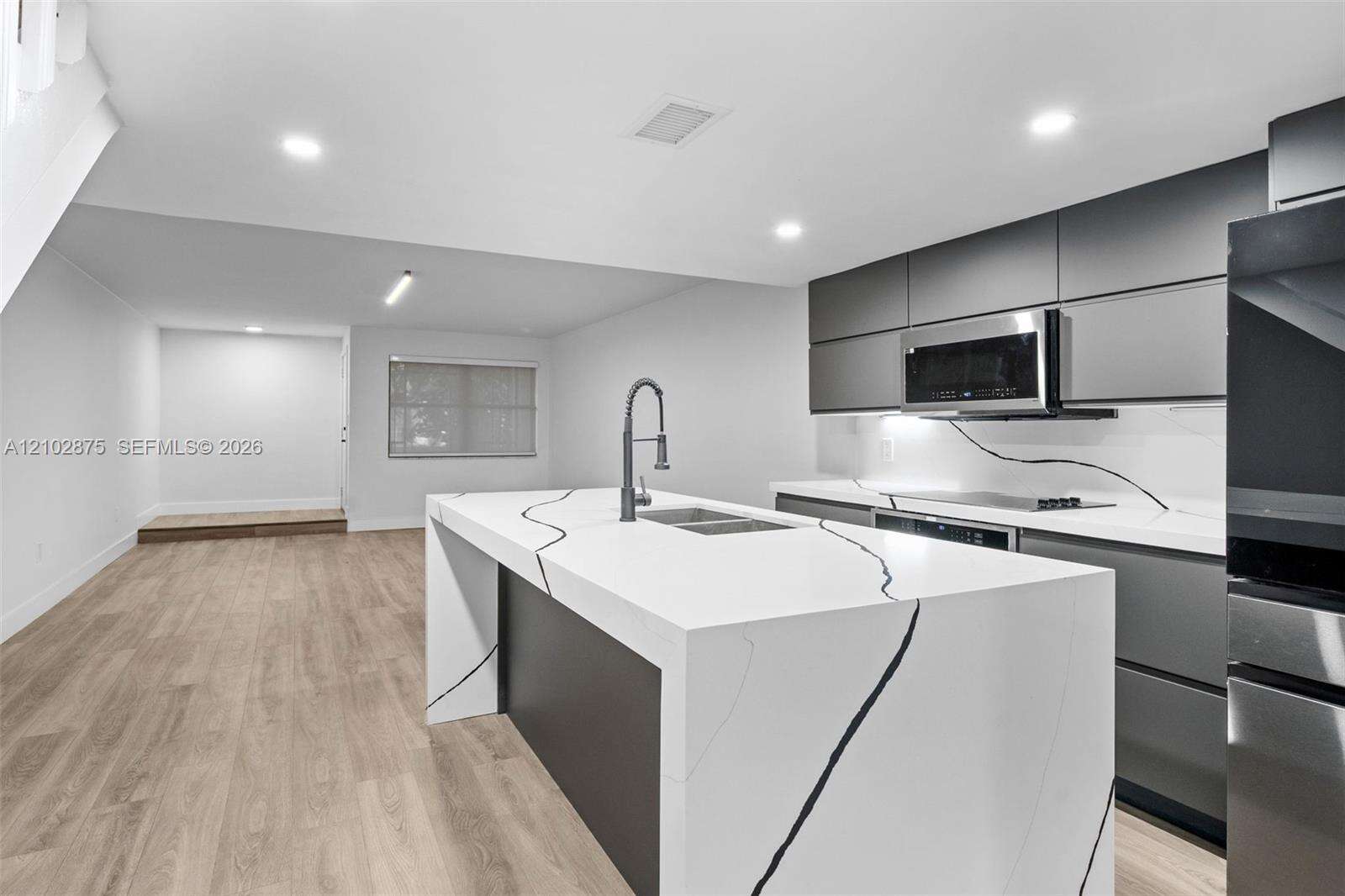 Harbour Club Villas Condo Townhouse 3 6 | Unit #3-6 Unit #3-6 | Picture 15