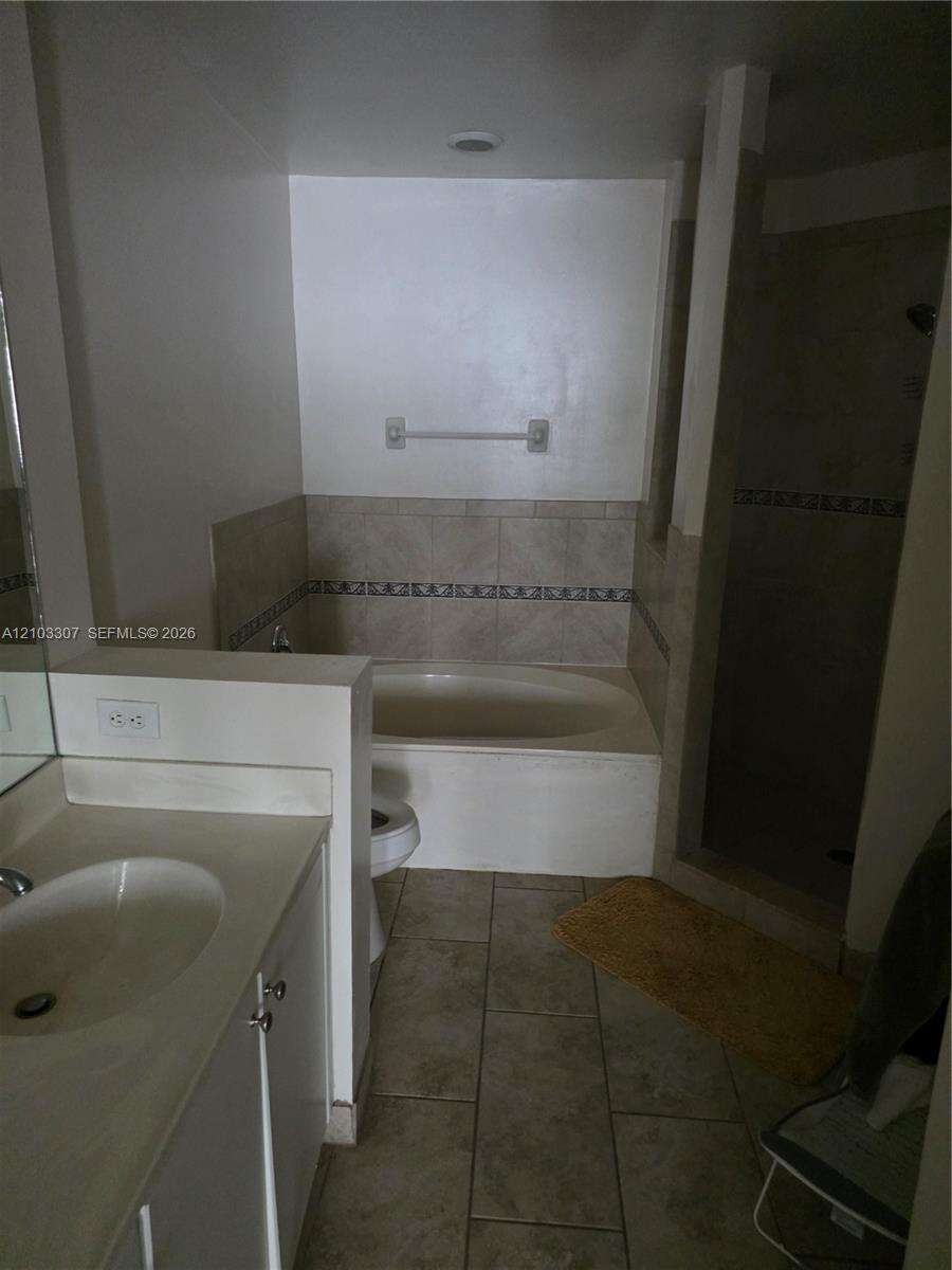 Towngate Condo Two | Unit #2238 Unit #2238 | Picture 14