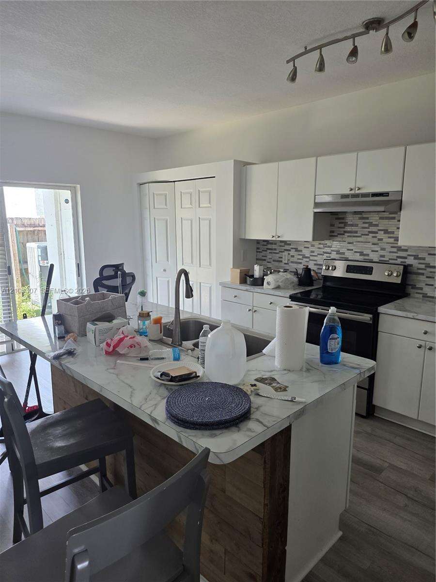 Towngate Condo Two | Unit #2238 Unit #2238 | Picture 7