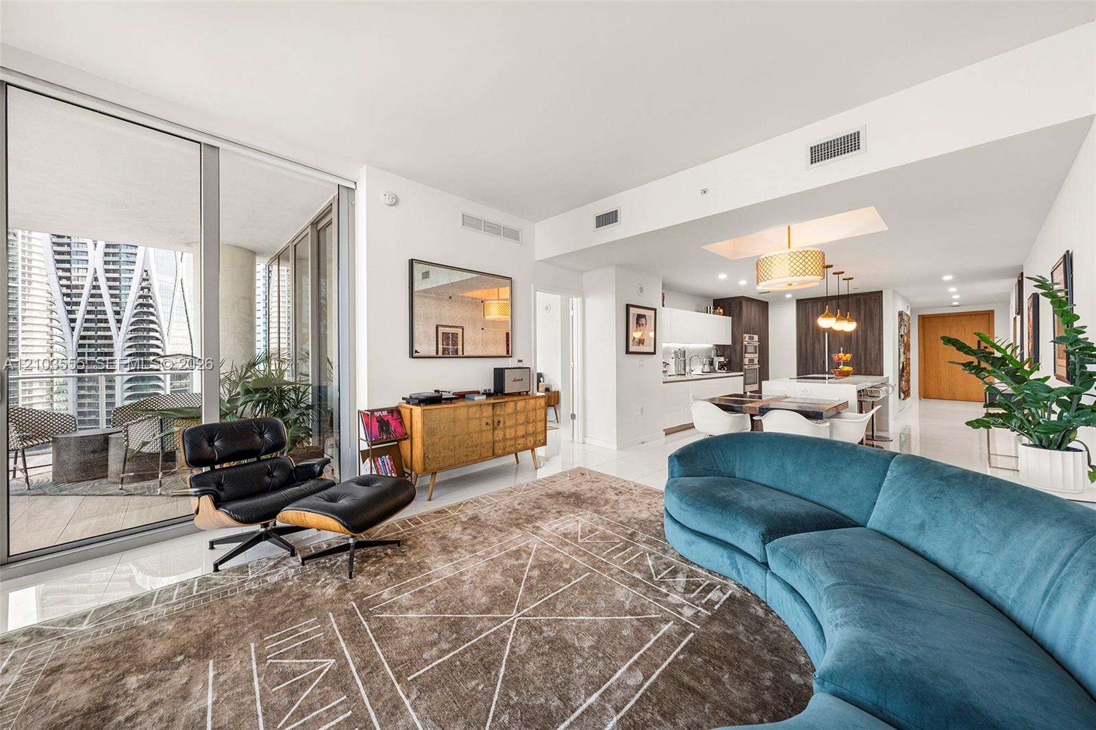 Paramount Miami Worldcenter | Unit #1901 Unit #1901 | Picture 2