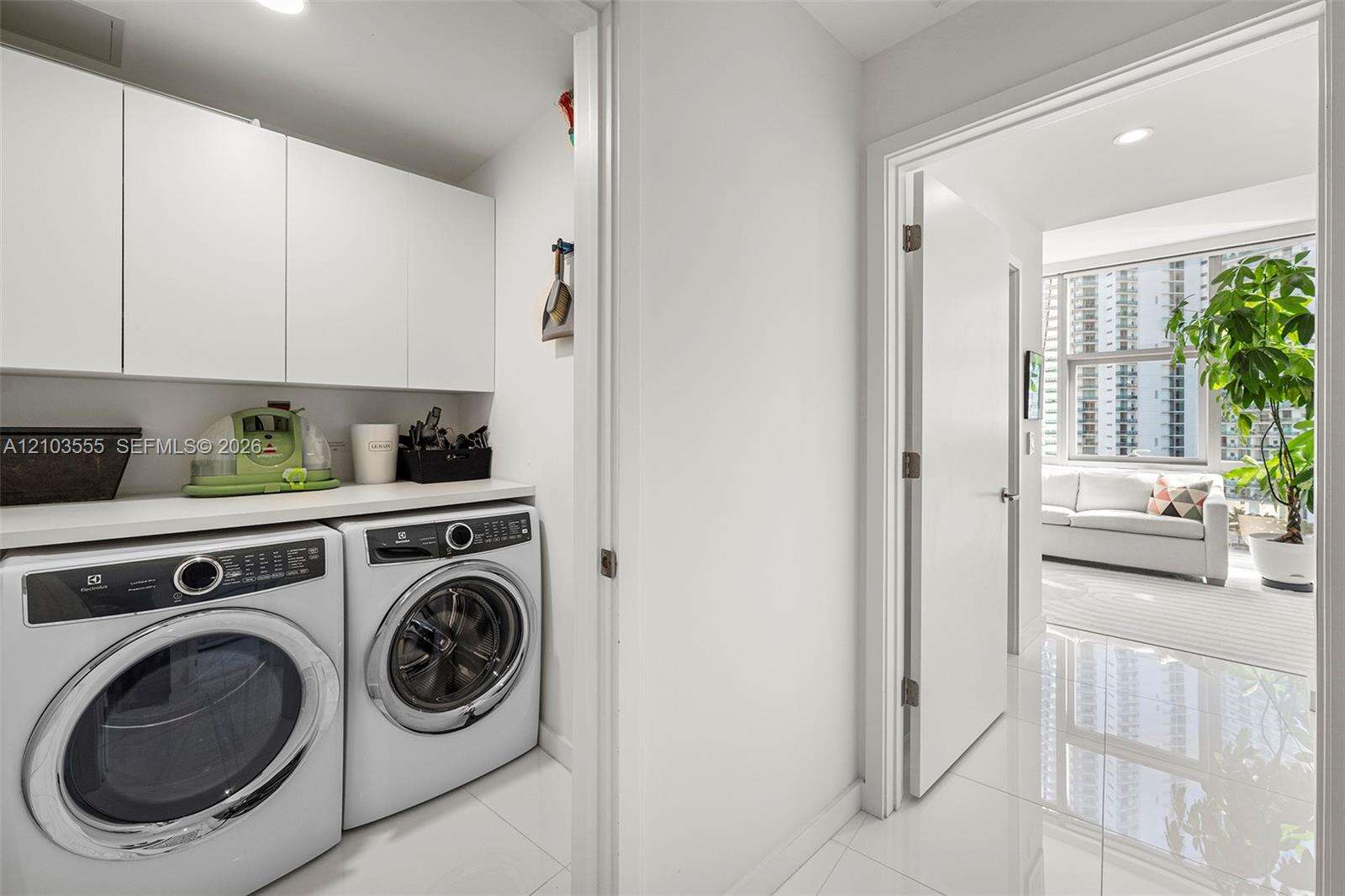 Paramount Miami Worldcenter | Unit #1901 Unit #1901 | Picture 28