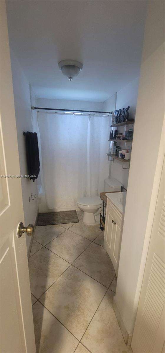The Beach Club At Fontainebleau Park | Unit #I108 Unit #I108 | Picture 13