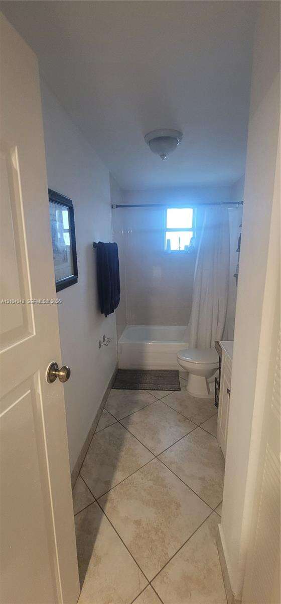 The Beach Club At Fontainebleau Park | Unit #I108 Unit #I108 | Picture 14