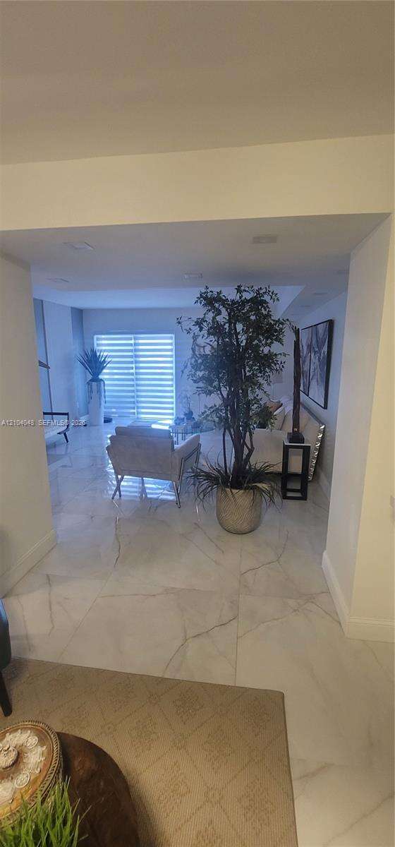 The Beach Club At Fontainebleau Park | Unit #I108 Unit #I108 | Picture 19