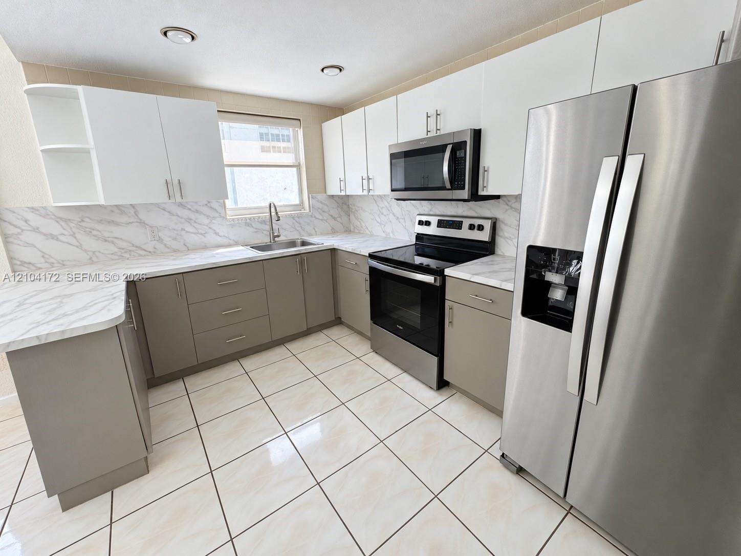 Clearview Towers | Unit #410 Unit #410 | Picture 11