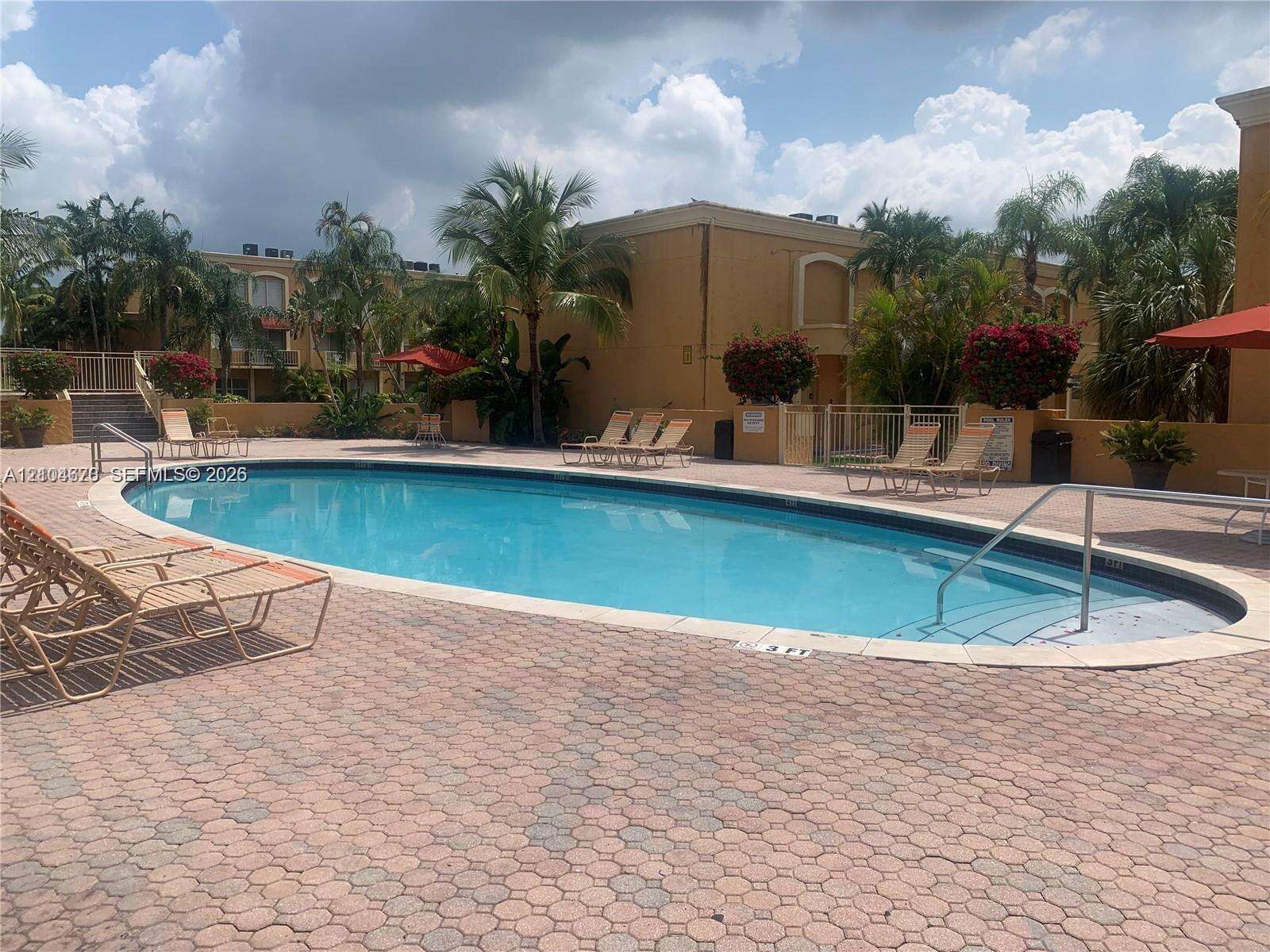 Venetian Gardens At Country Club Of Miami | Unit #R102 Unit #R102 | Picture 3