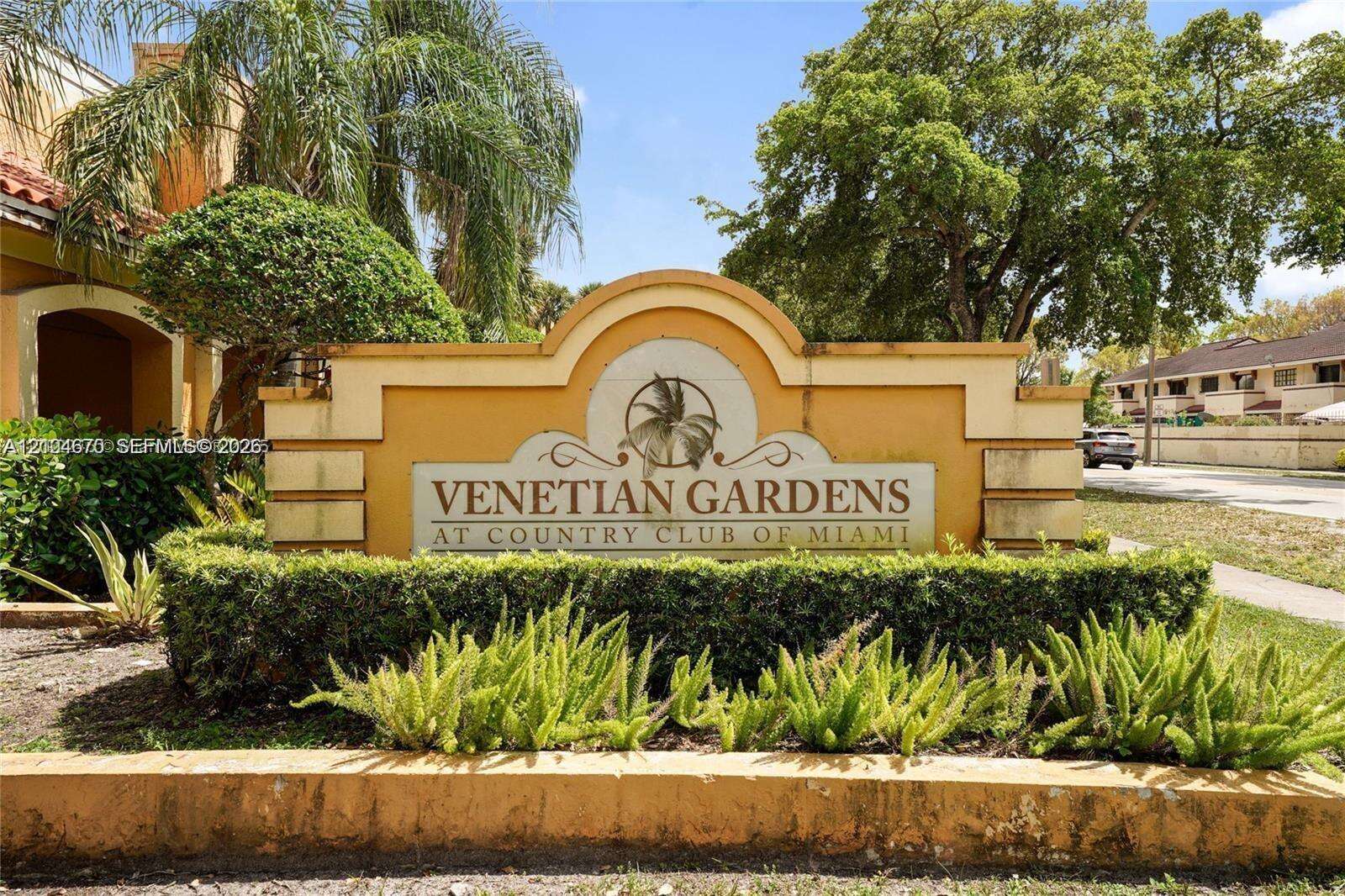 Venetian Gardens At Country Club Of Miami | Unit #R102 Unit #R102 | Picture 5