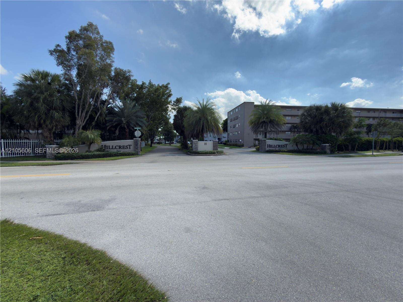 Hillcrest Country Club Apts No 7 | Unit #205 Unit #205 | Picture 1