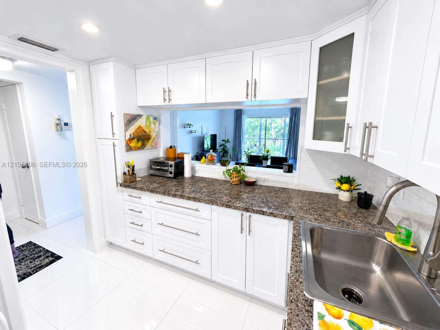 Hillcrest Country Club Apts No 7 | Unit #205 Unit #205 | Picture 17