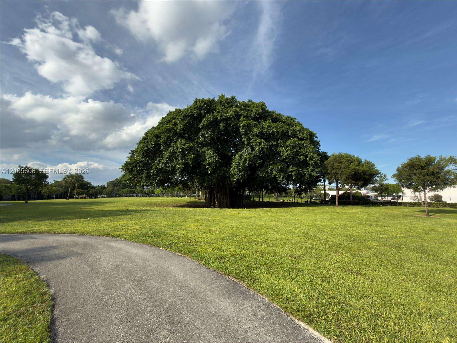 Hillcrest Country Club Apts No 7 | Unit #205 Unit #205 | Picture 45