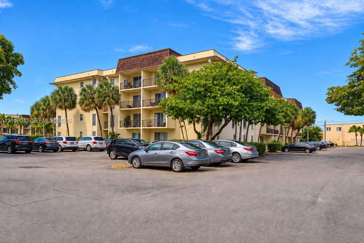 Capri Gardens | Unit #C301 Unit #C301 | Picture 2