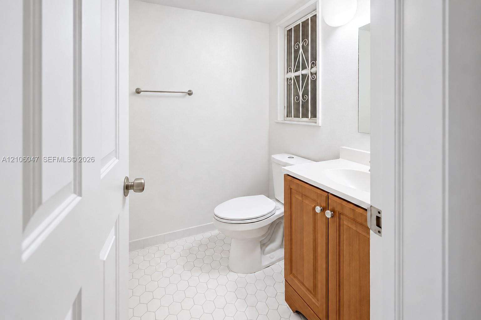 Capri Gardens | Unit #C301 Unit #C301 | Picture 9