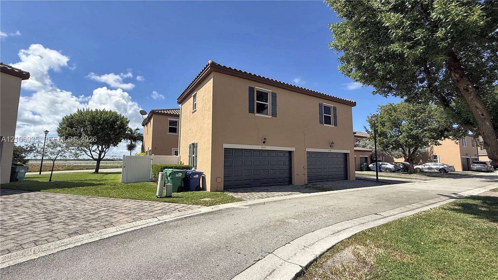 Kendall Commons Townhomes | N/A N/A | Picture 3