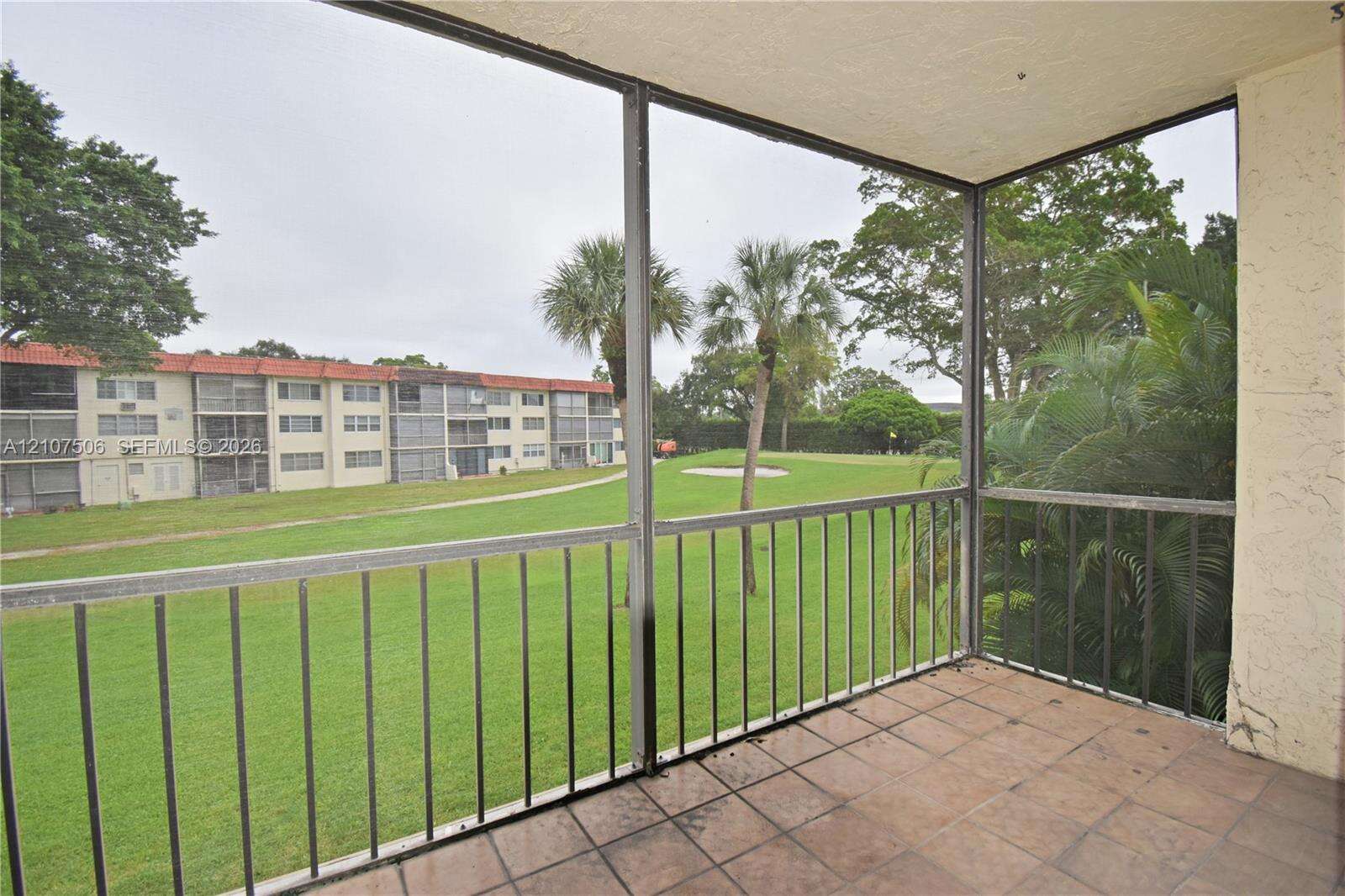 Hollybrook Golf And Tennis Club | Unit #207 Unit #207 | Picture 11