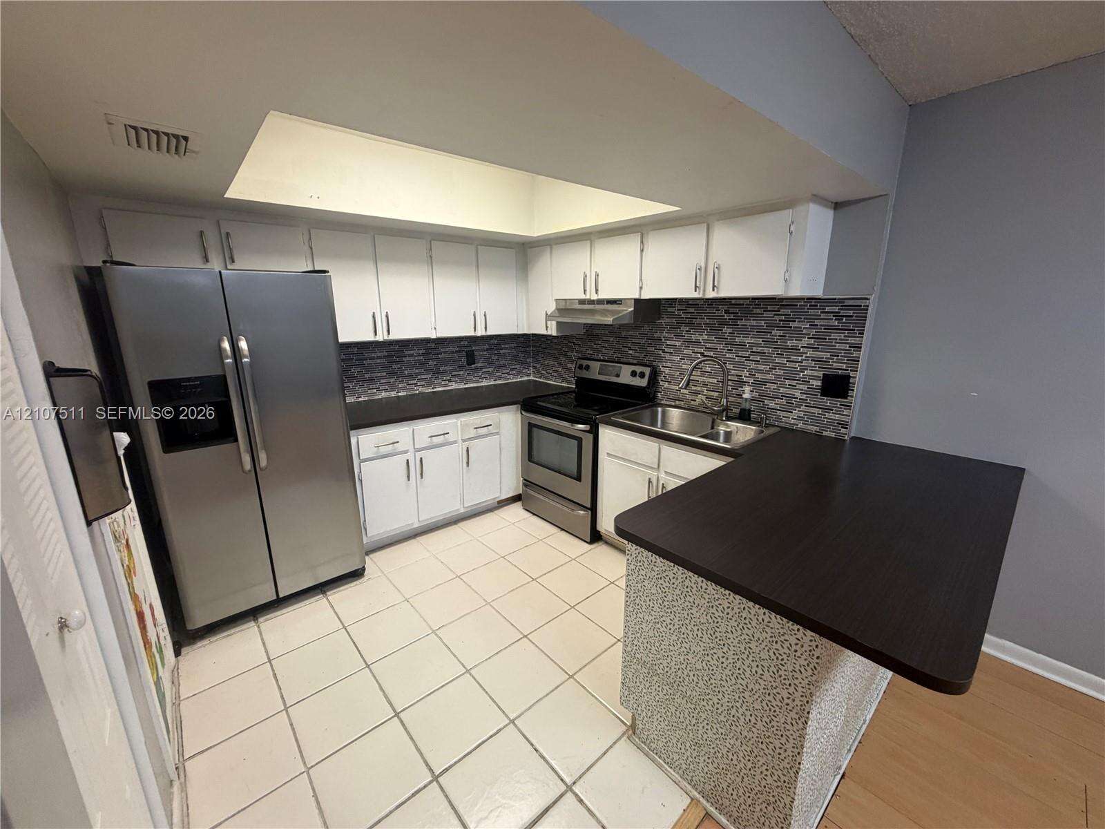 Valencia Village Condo Phase I | Unit #5-4 Unit #5-4 | Picture 15