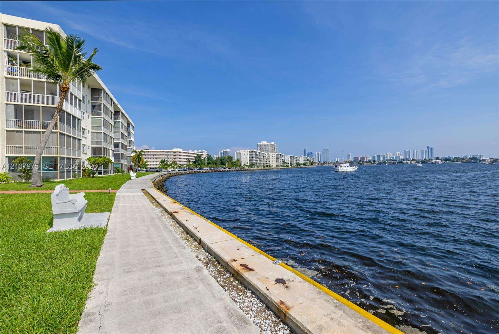 Point East Sec Iii Condominium | Unit #M108 Unit #M108 | Picture 25