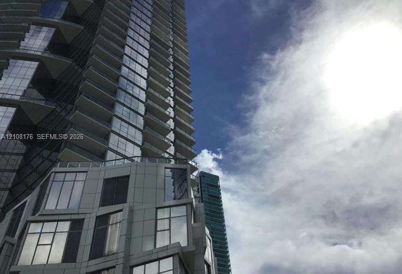 Paramount Miami Worldcenter | Unit #4008 Unit #4008 | Picture 3