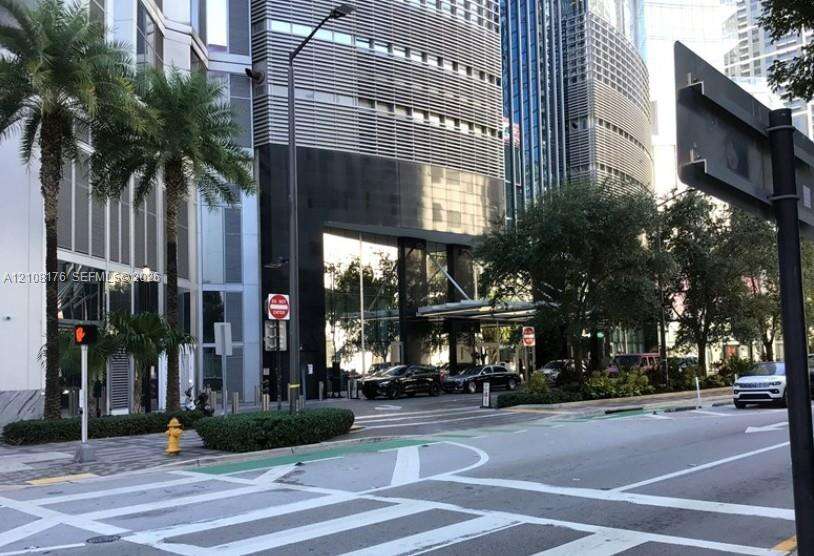 Paramount Miami Worldcenter | Unit #4008 Unit #4008 | Picture 7