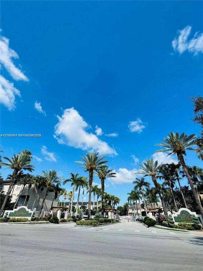 Las Brisas At Doral Condo No 5 | Unit #212 Unit #212 | Picture 1