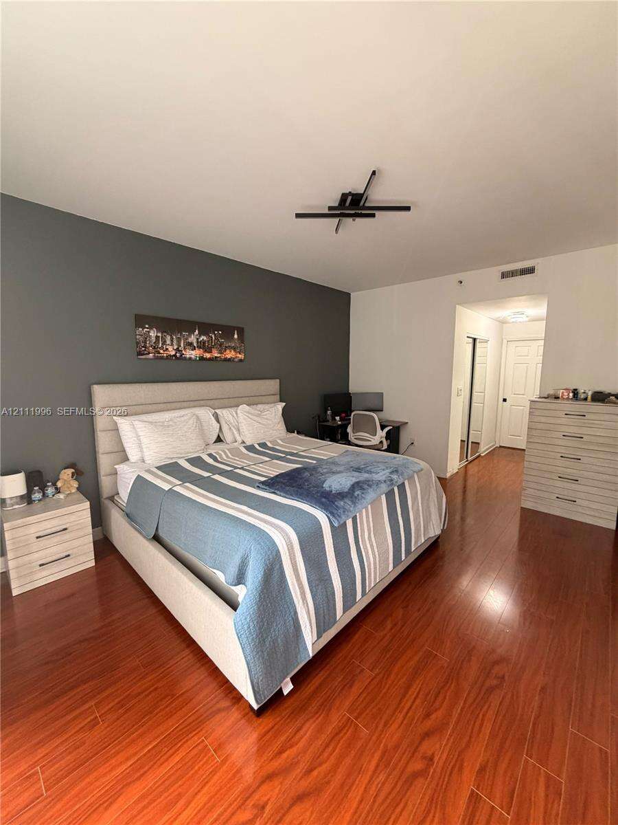 Doral House Condo No 2 | Unit #204 Unit #204 | Picture 8