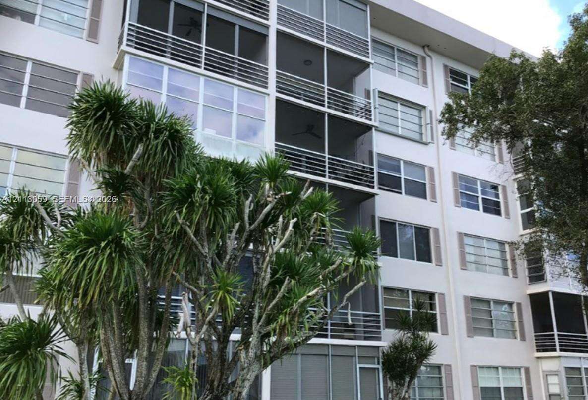 No 6 Palm Aire Country Club Apts | Unit #102 Unit #102 | Picture 3