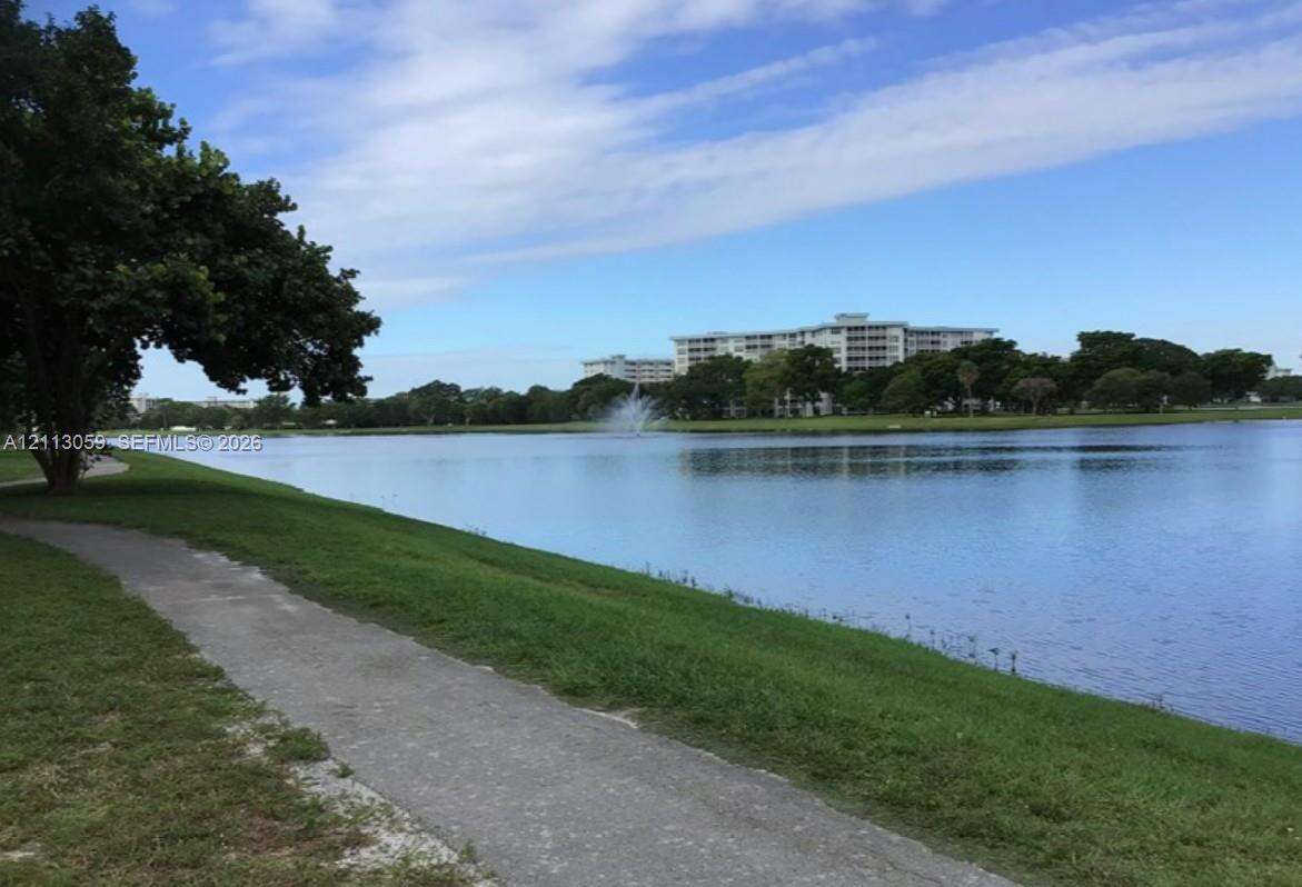 No 6 Palm Aire Country Club Apts | Unit #102 Unit #102 | Picture 4