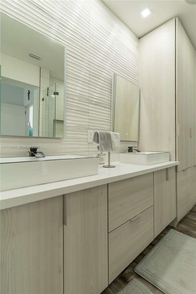 Doral Isles North Section Two | N/A N/A | Picture 30
