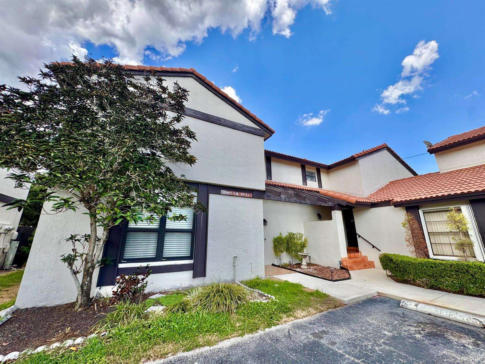 Lks Of Meadow Vilg Homes | Unit #A-113 Unit #A-113 | Picture 2