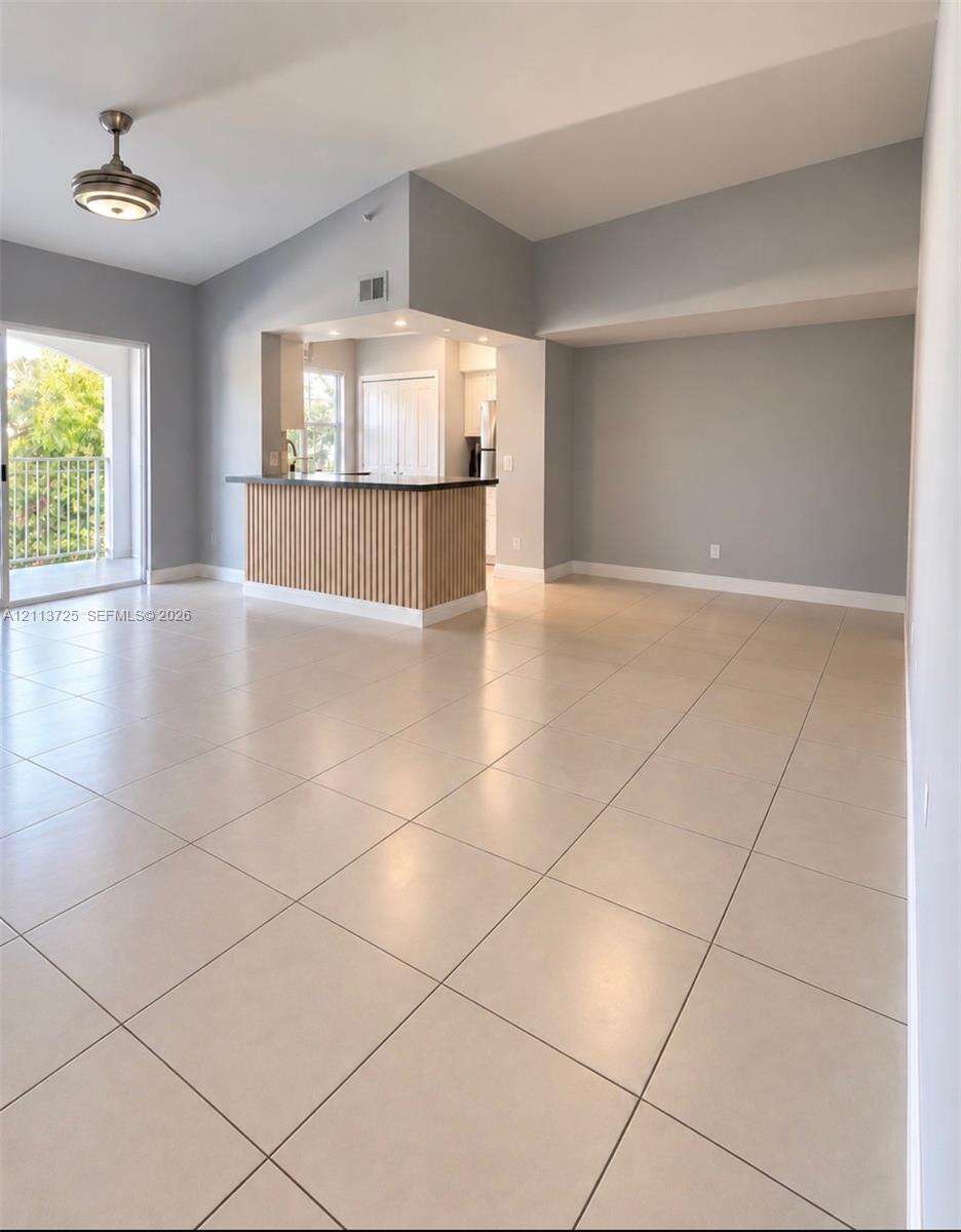 La Via | Unit #9-209 Unit #9-209 | Picture 1