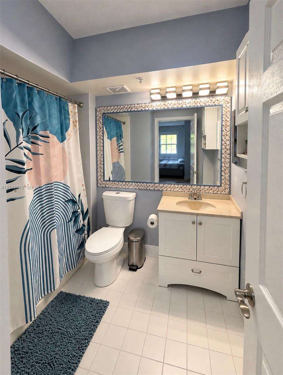 La Via | Unit #9-209 Unit #9-209 | Picture 7