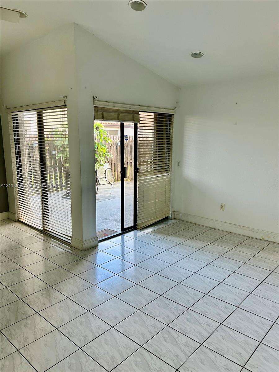 Lakes Meadow Vilg Homes | Unit #F-93 Unit #F-93 | Picture 4