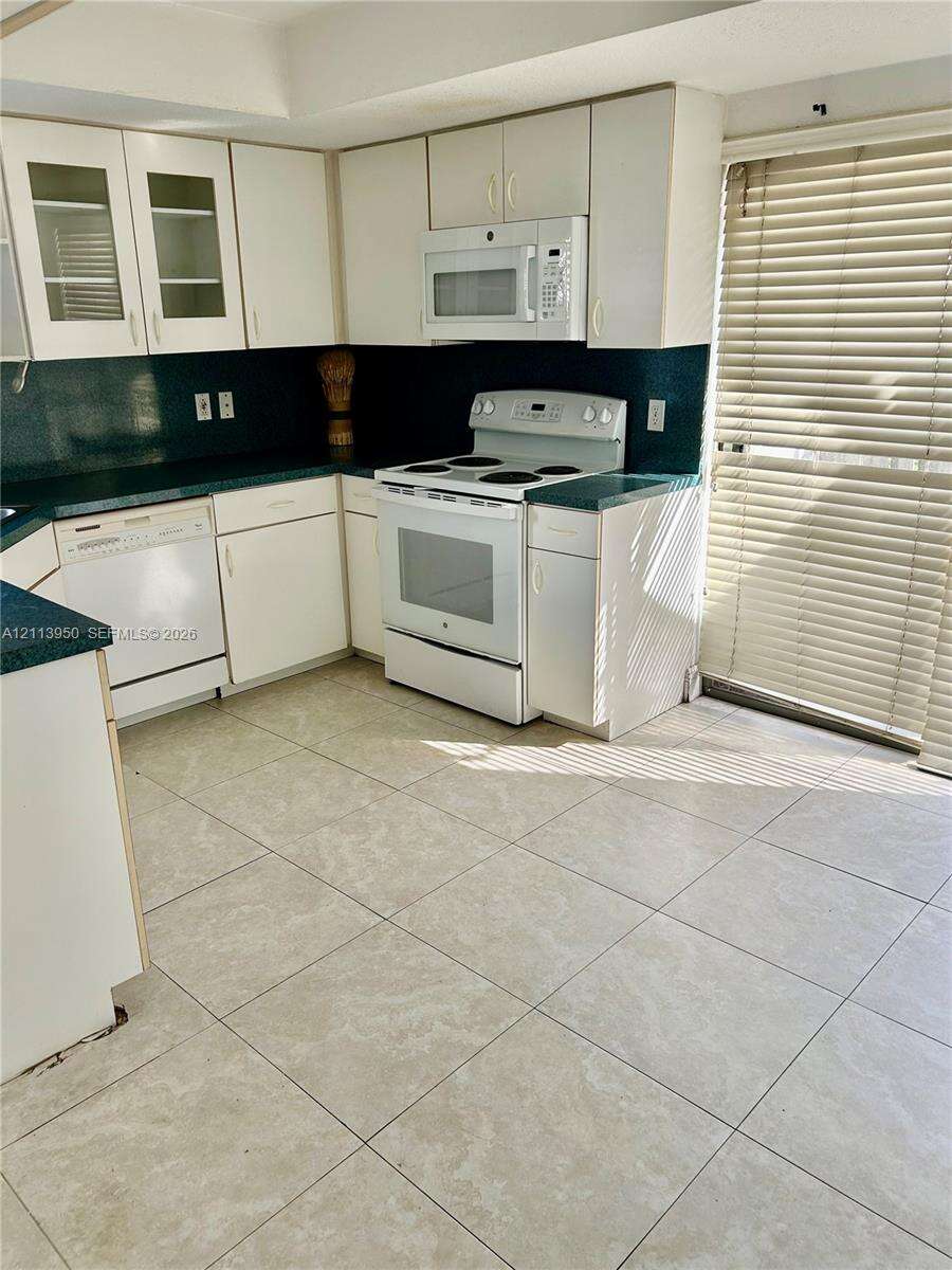 Lakes Meadow Vilg Homes | Unit #F-93 Unit #F-93 | Picture 5