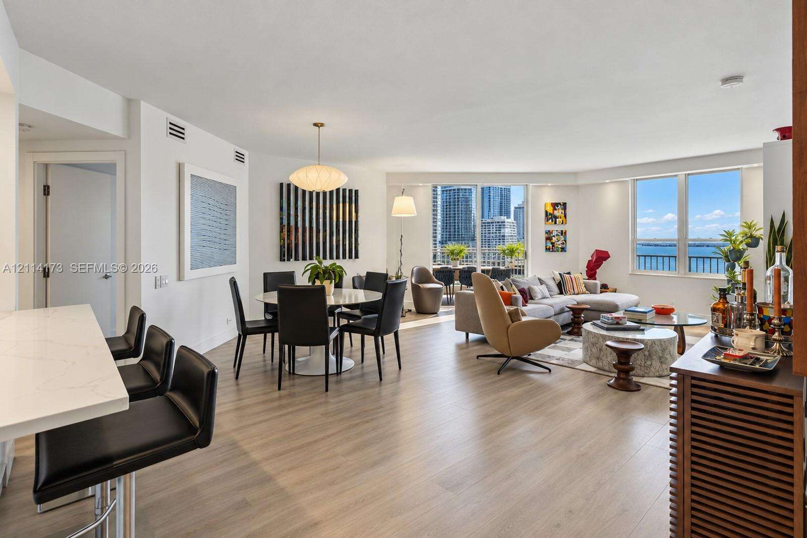 Courvoisier Courts | Unit #1012 Unit #1012 | Picture 2