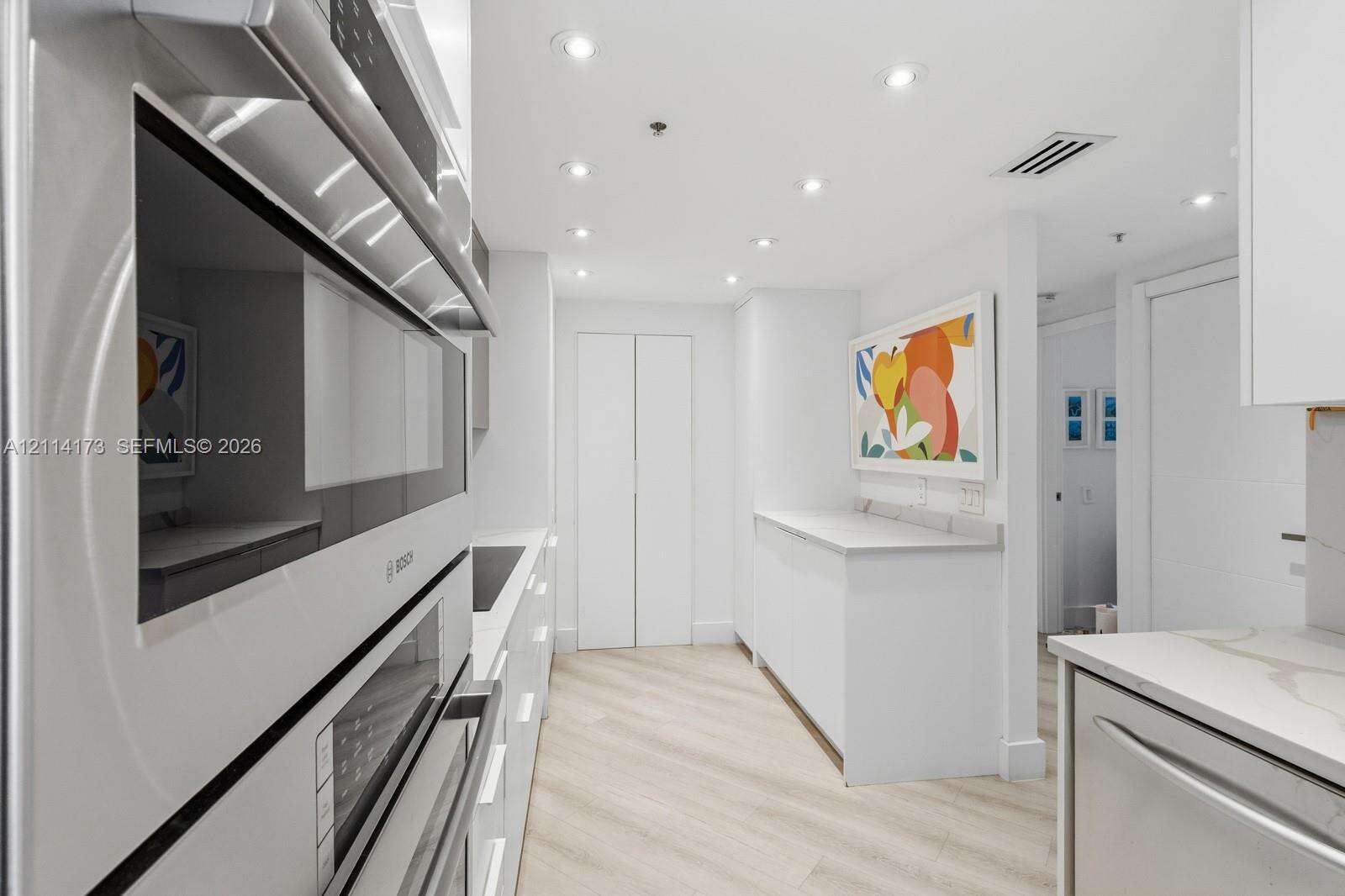 Courvoisier Courts | Unit #1012 Unit #1012 | Picture 12