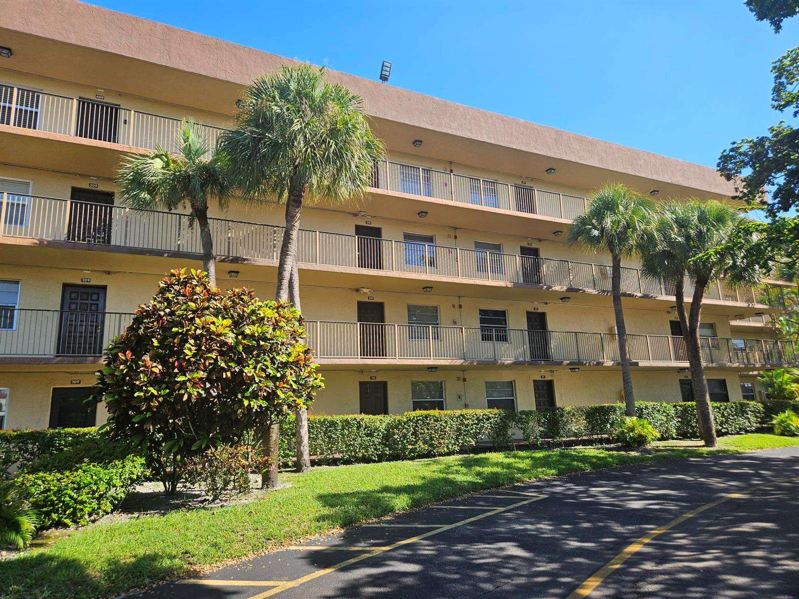 Cypress Chase North No 4 | Unit #210 Unit #210 | Picture 1