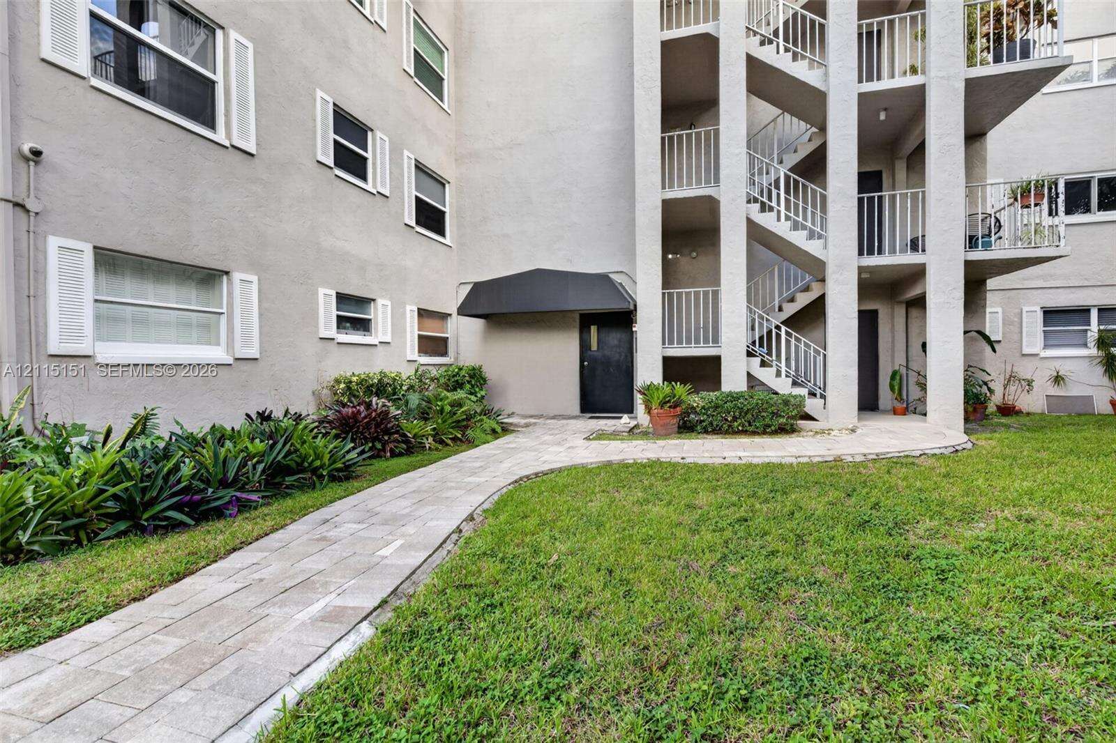Riviera Park | Unit #408N Unit #408N | Picture 30