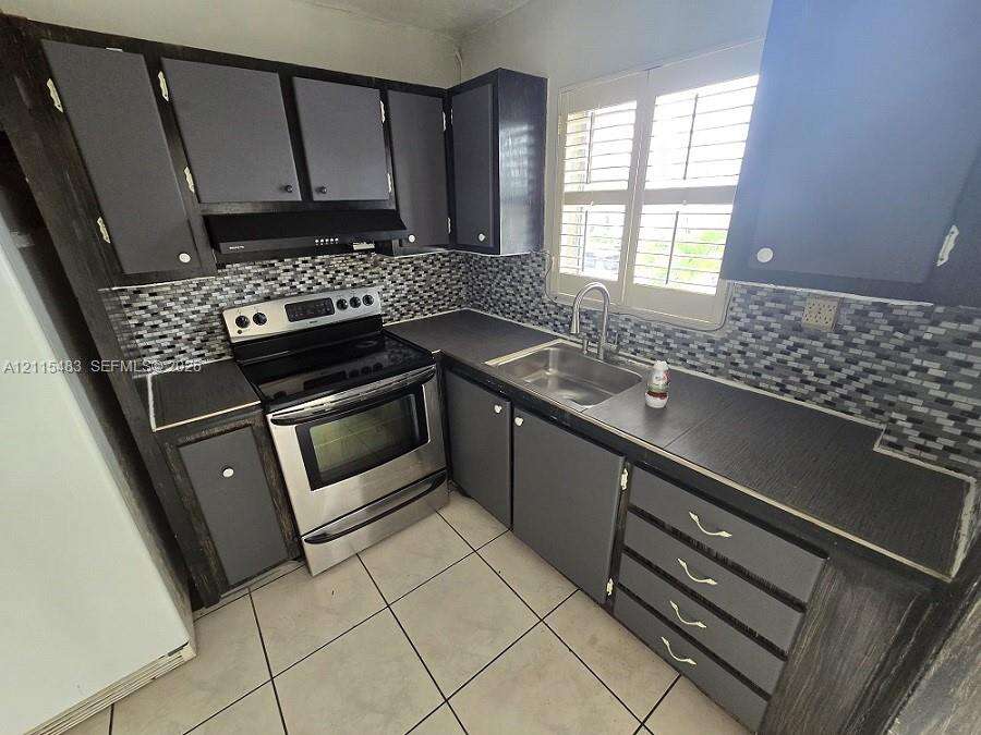 Jefferson Park | Unit #208 Unit #208 | Picture 5