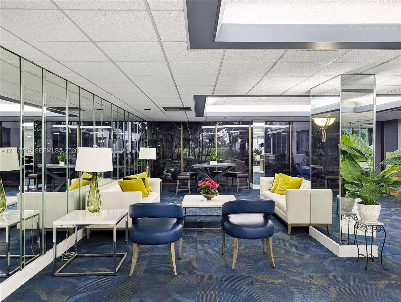 Hillcrest East No 23 | Unit #1019 Unit #1019 | Picture 5