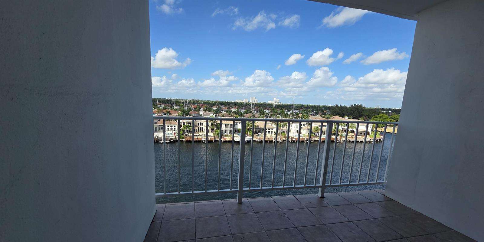 Trafalgar Towers Condominium | Unit #804 Unit #804 | Picture 13