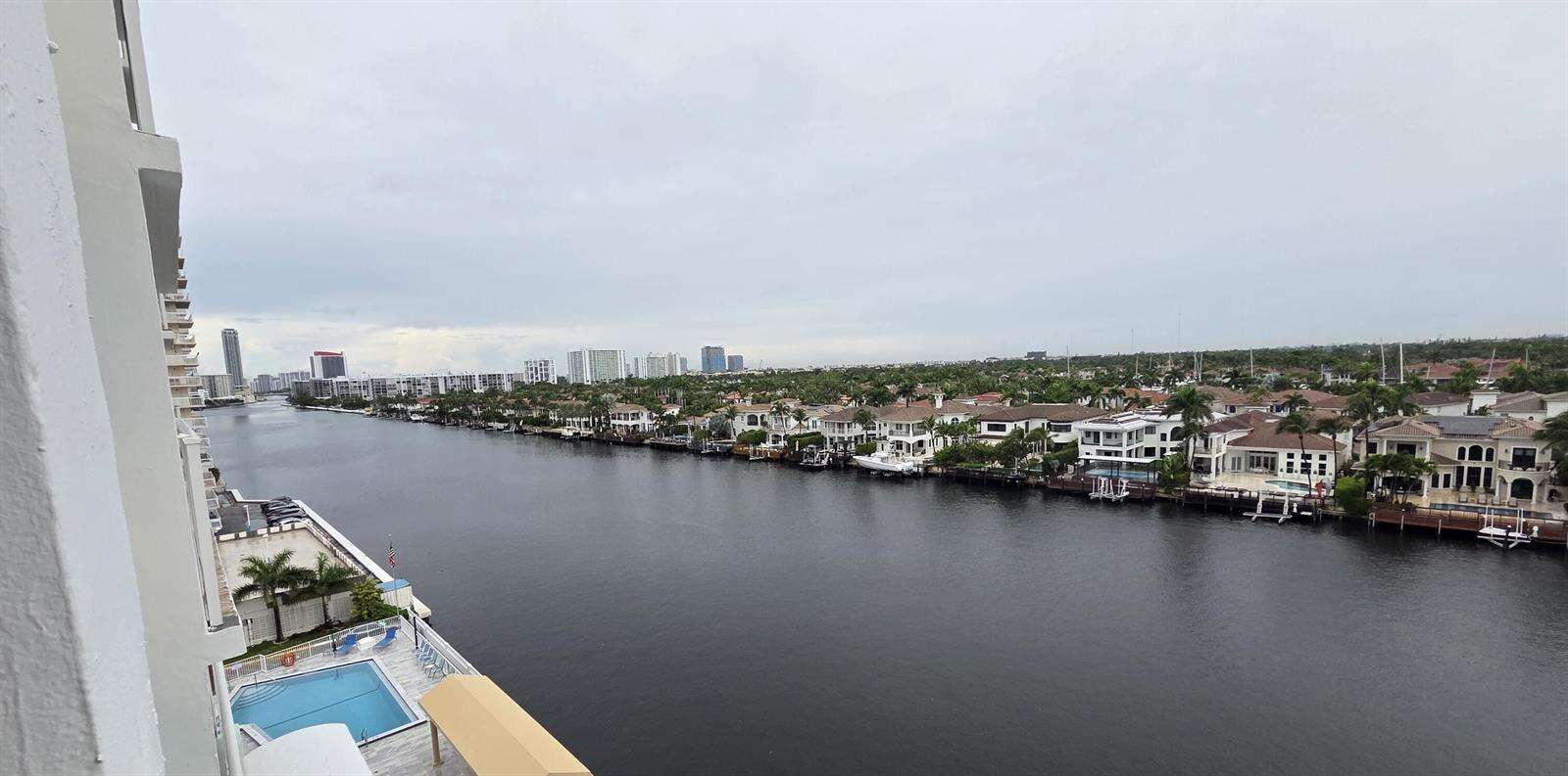 Trafalgar Towers Condominium | Unit #804 Unit #804 | Picture 15