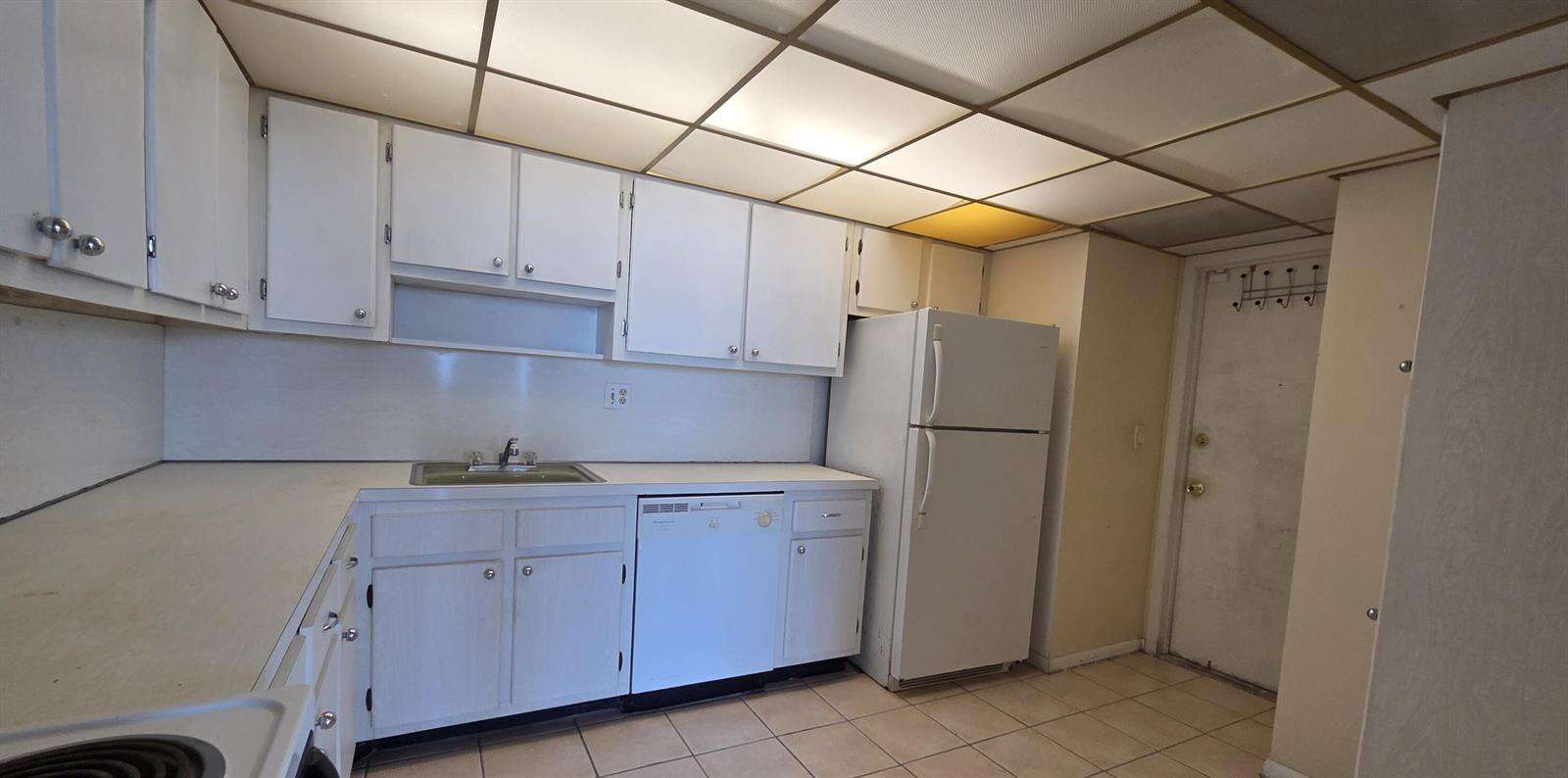 Trafalgar Towers Condominium | Unit #804 Unit #804 | Picture 6
