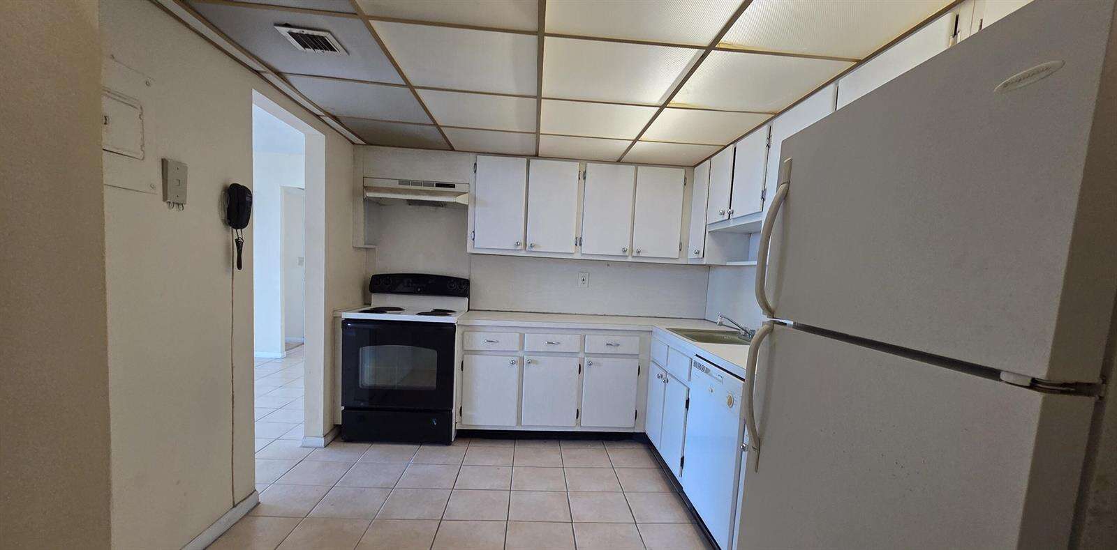 Trafalgar Towers Condominium | Unit #804 Unit #804 | Picture 7