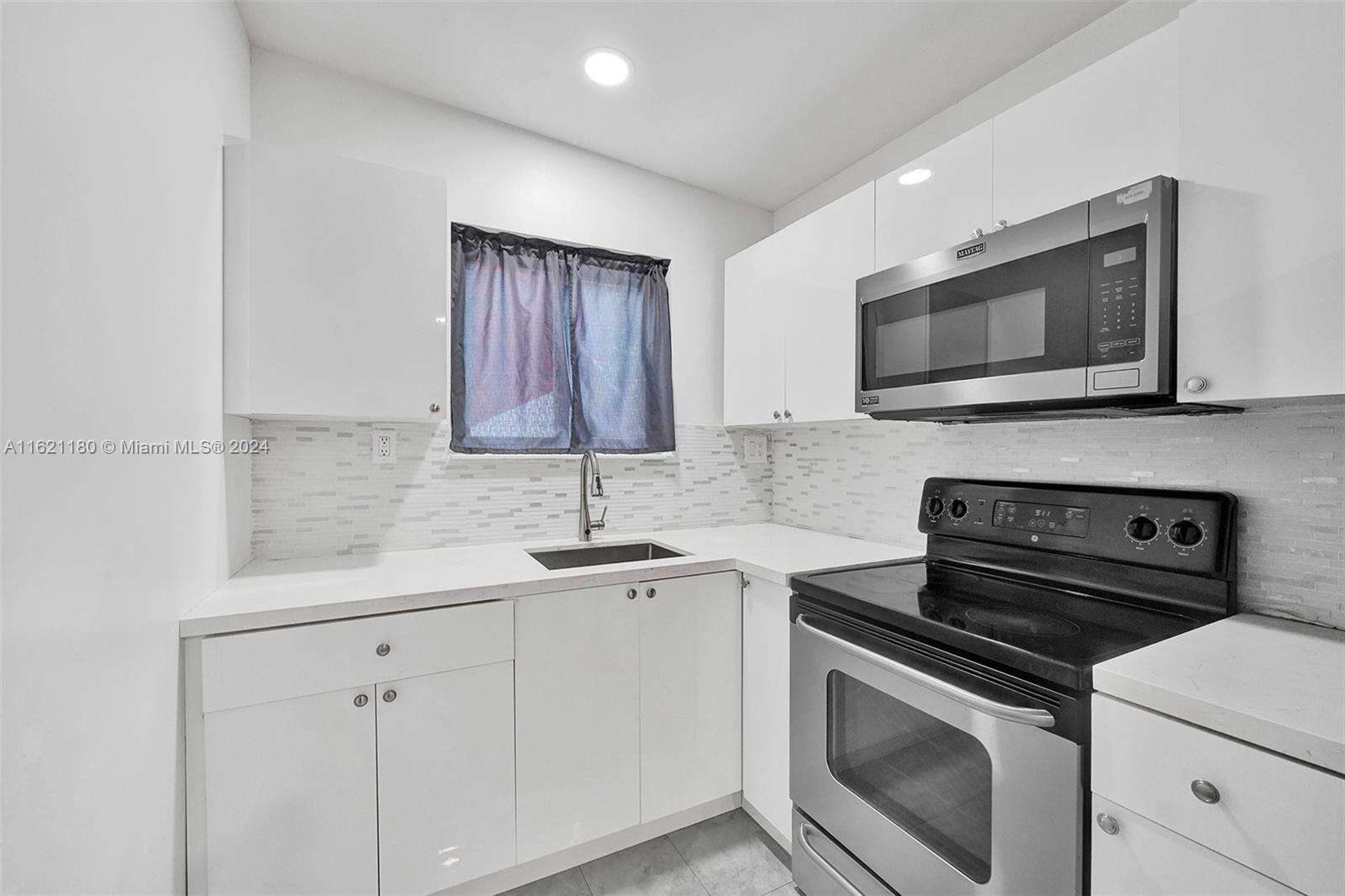 Miami | 418 47th St N/A | Picture 20