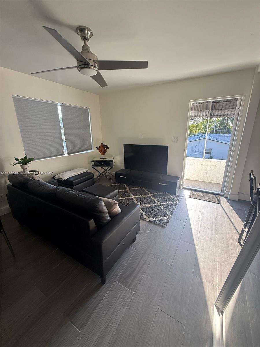 Miami | 241 34th Ter N/A | Picture 2