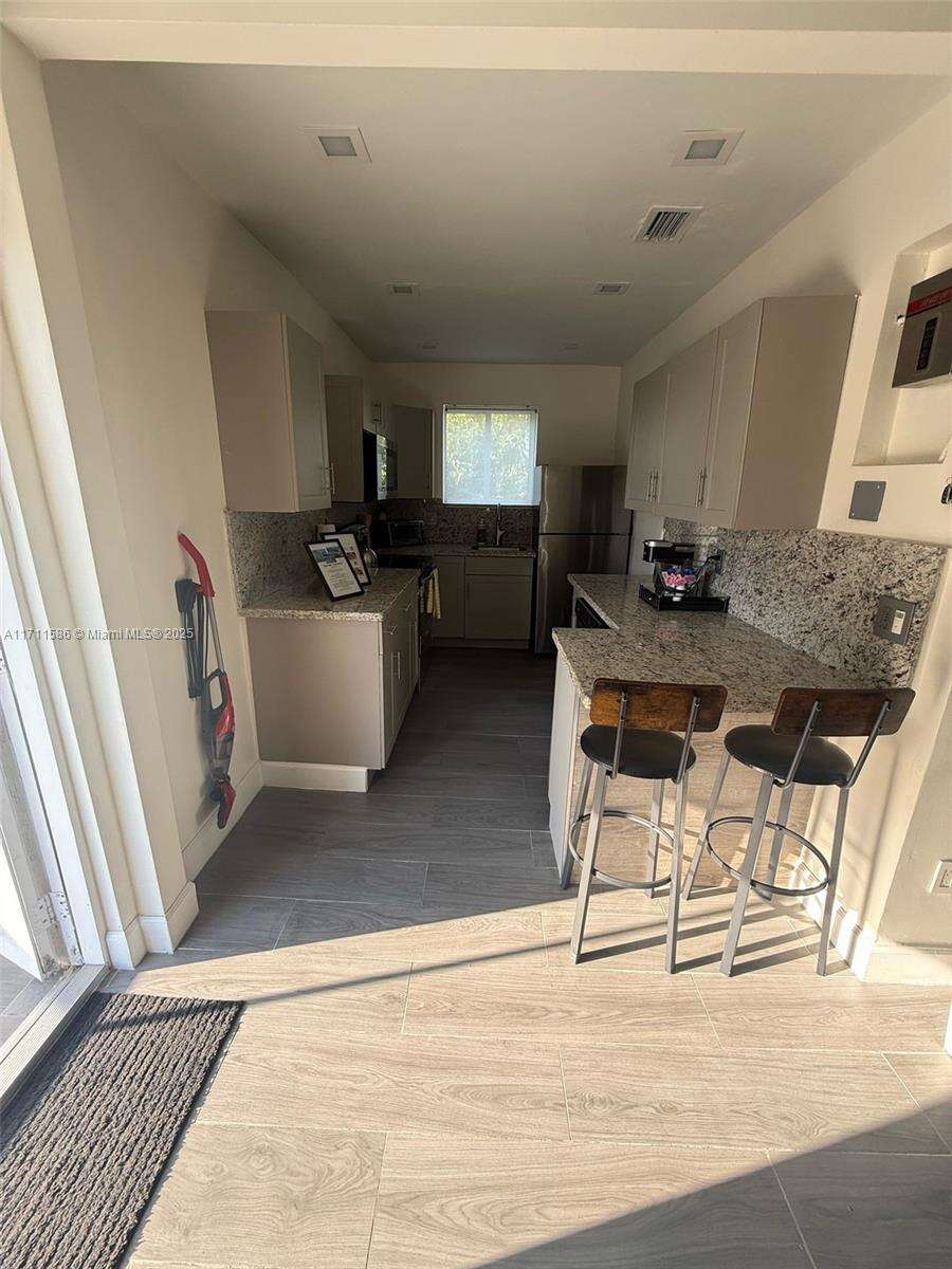 Miami | 241 34th Ter N/A | Picture 6