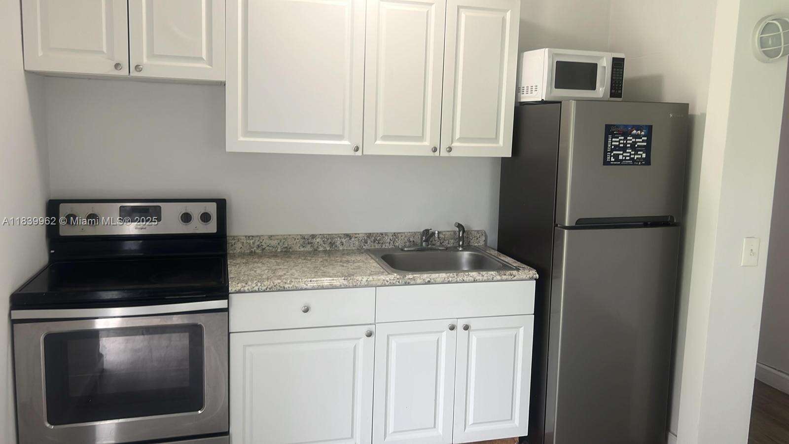 Miami | 7230 3rd St N/A | Picture 18